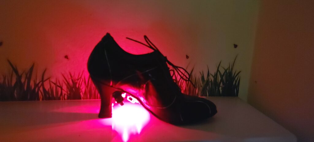 SCARPE DA BALLO CON LUCI LED