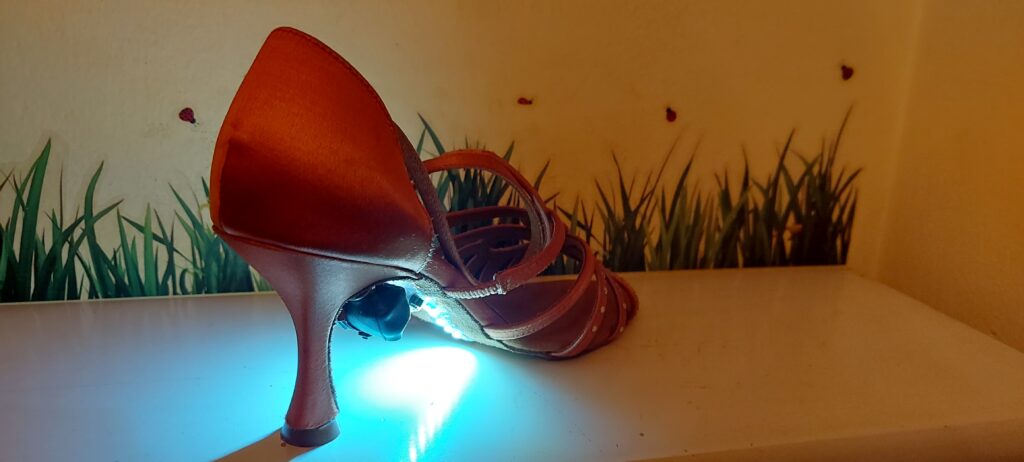 s-ballo sulla luce scarpe speciali con luci led