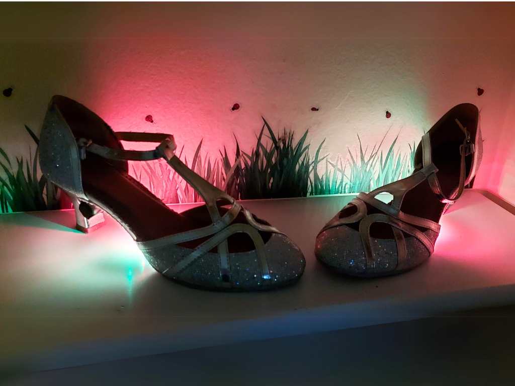 s-ballo sulla luce scarpe speciali con luci led