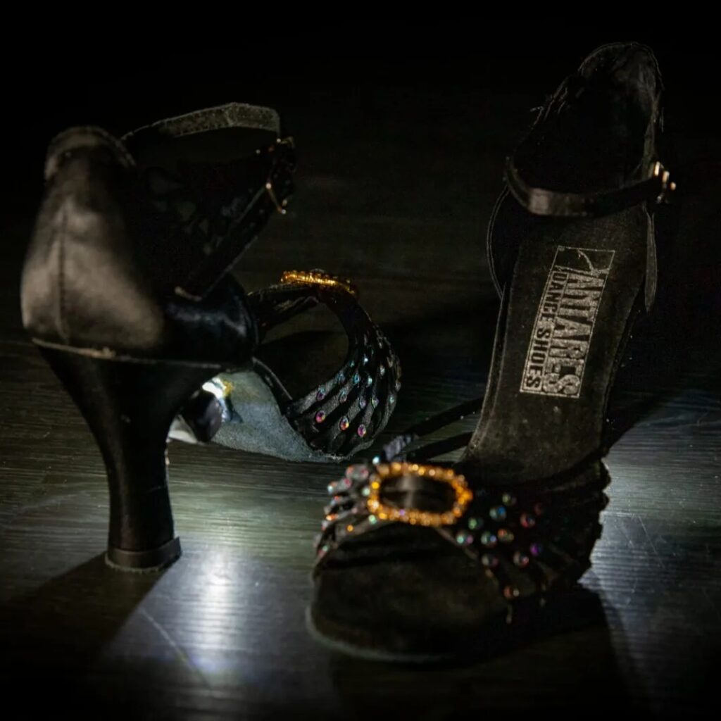 s-ballo sulla luce scarpe speciali con luci led